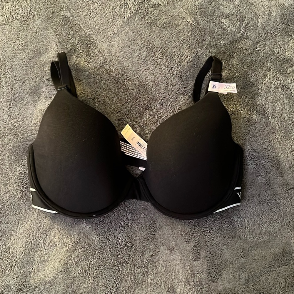 Victoria’s Secret Lightly Lined T-shirt Bra Black Size 32DD
